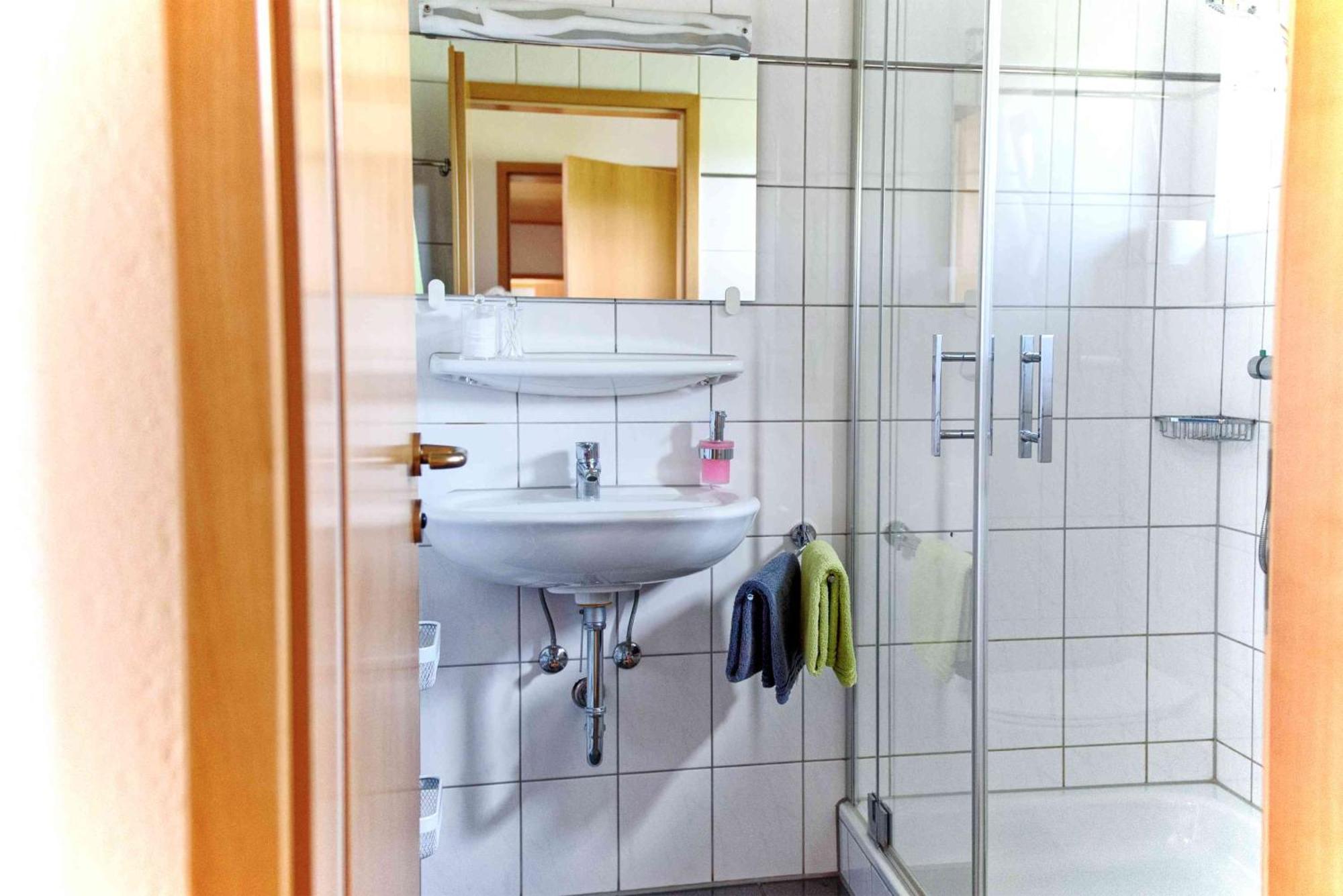 Gaestehaus Am Fuerstweg Heuchelheim-Klingen Dış mekan fotoğraf